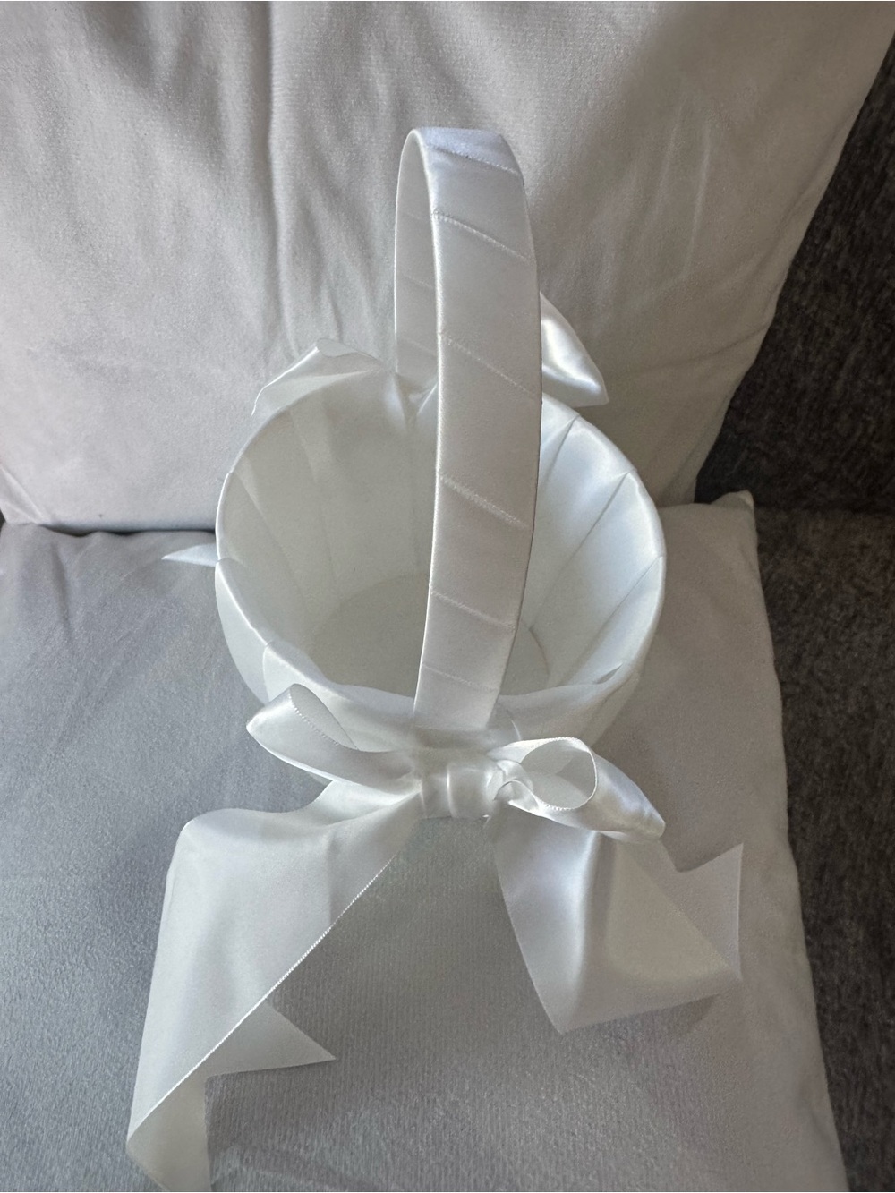 Elegant White Bow Handle Bag - Picture 5 of 6